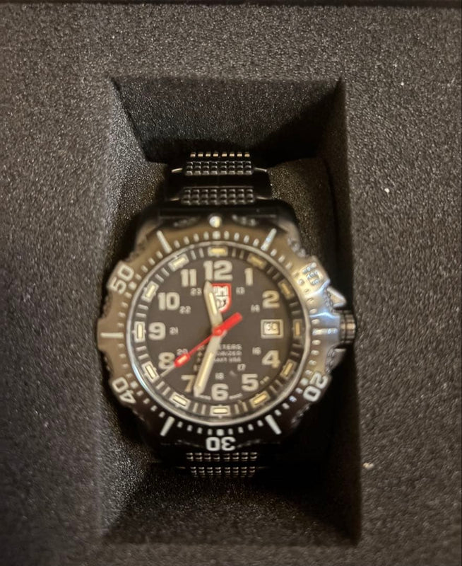 Luminox Watch LLT Swiss Quartz Carbonox 300m WR Tritium Sapphire Crystal