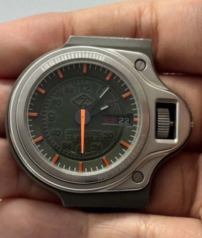 Seiko Cabane de Zucca DASHBOARD 7S36-0250 Automatic Khaki SS Plastic 100M Day