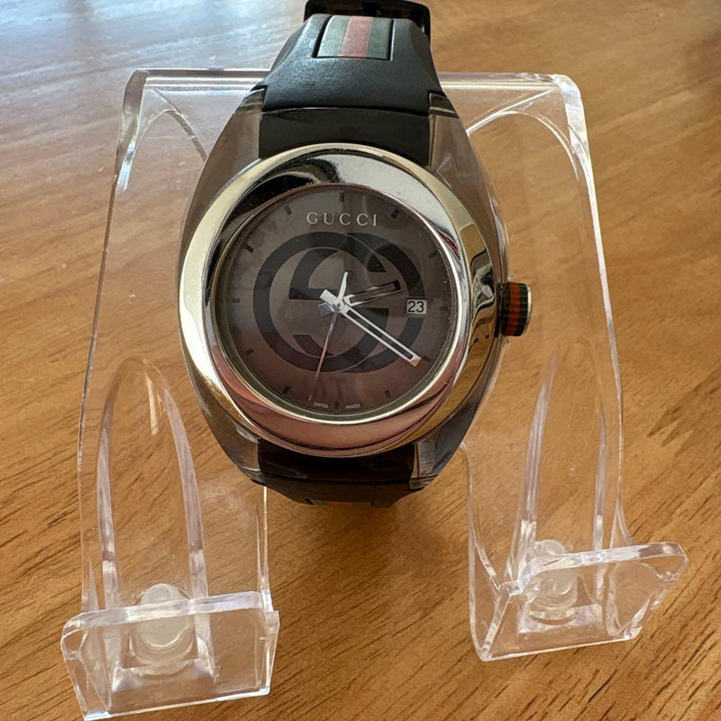 GUCCI SYNC YA137101 Quartz Black Dial Silicone Band Date Display Sport XXL Watch