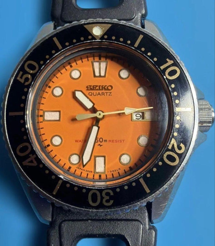 Seiko 2625-0010 1982 Quartz Diver Orange Dial Boys Ladies Size Watch