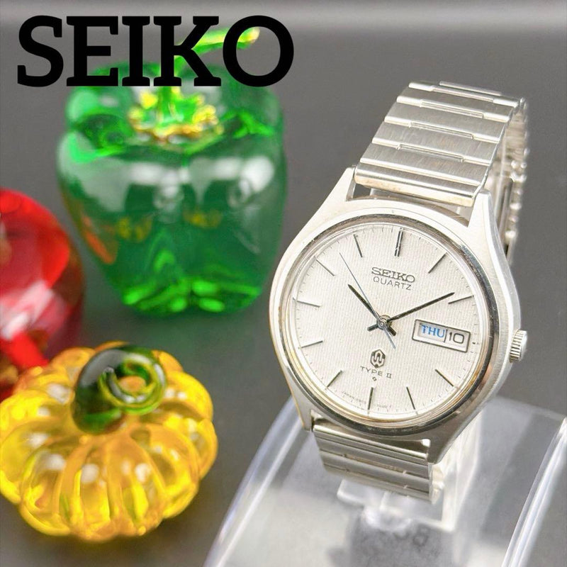 Seiko 1967 Day-Date Quartz type2 0903-7030 White Dial 38.1mm Mens Watch