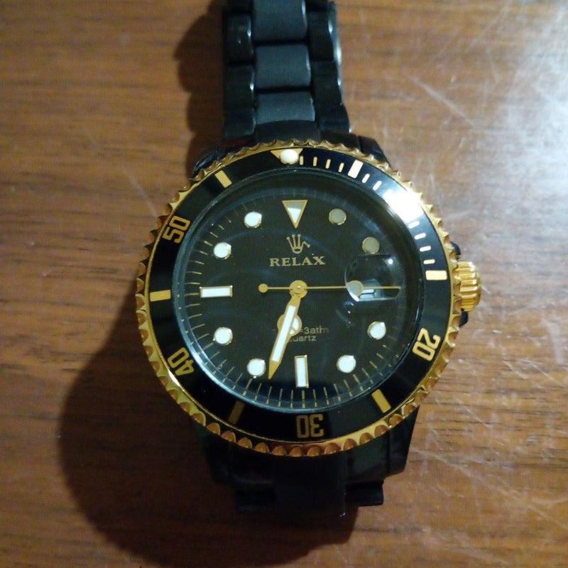 RELAX Quartz Movement Black Gold Color Plastic Toy Watch 40mm Sapphire 100M