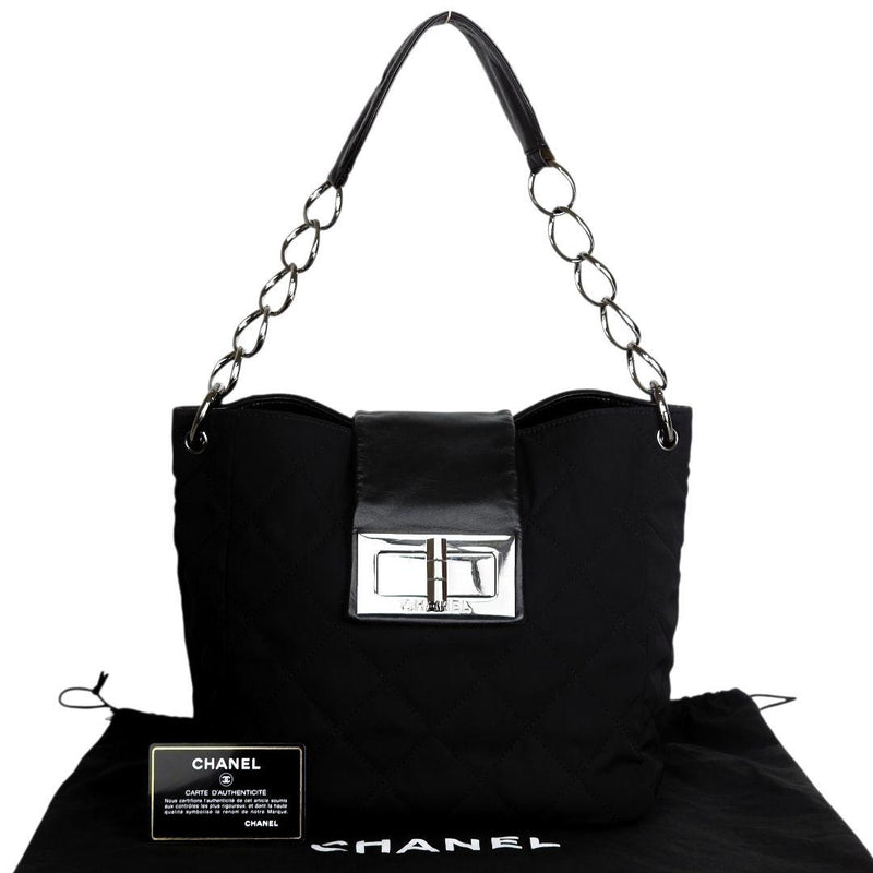 CHANEL Matelasse Quilted Black Nylon Leather Chain Shoulder Bag 33-36cm W