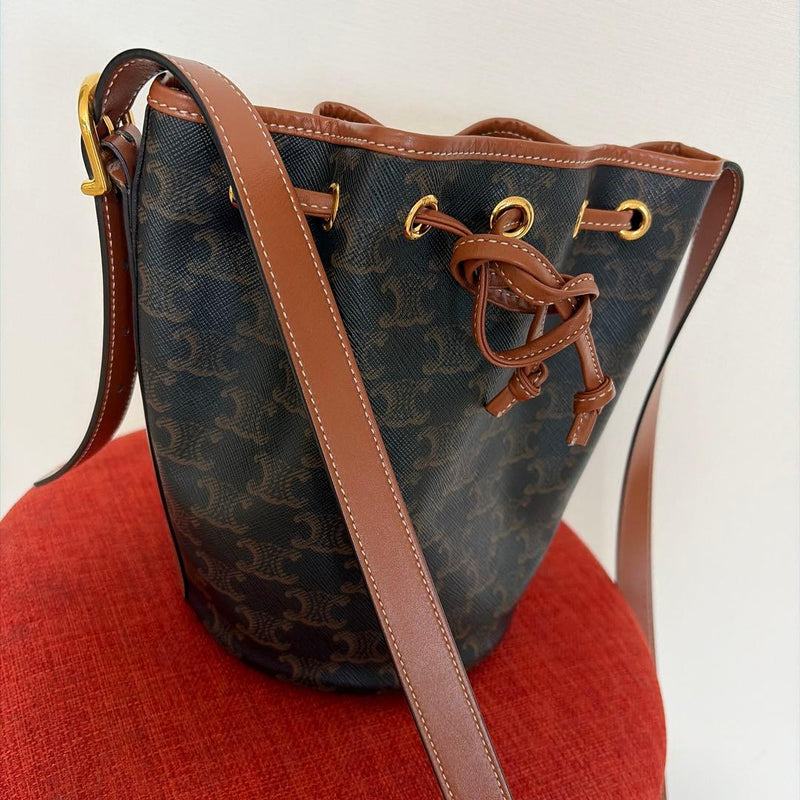 CELINE Triomphe Drawstring Small Shoulder Bag Tan Canvas Calf GHW 14x21x14cm