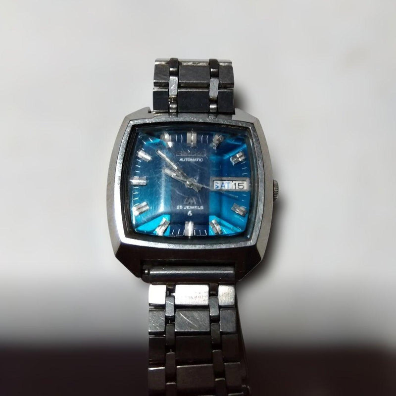 SEIKO LordMatic 5216-6030 1974 Automatic Blue Gradient Square 5-Facet Cut Glass