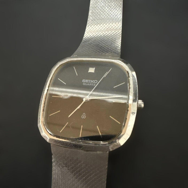 SEIKO Chariot 6030-5200 Quartz Analog 3-Hand Silver Color Metal Band Watch