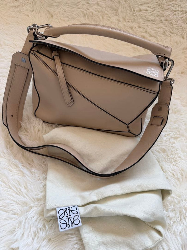 LOEWE Puzzle Small Sand Calfskin Leather Crossbody Top Handle 25cm Wide GHW