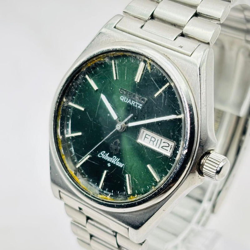 Working SEIKO Silver Wave 8229-8000 Quartz 35mm Silver Case Green Dial Day-Date