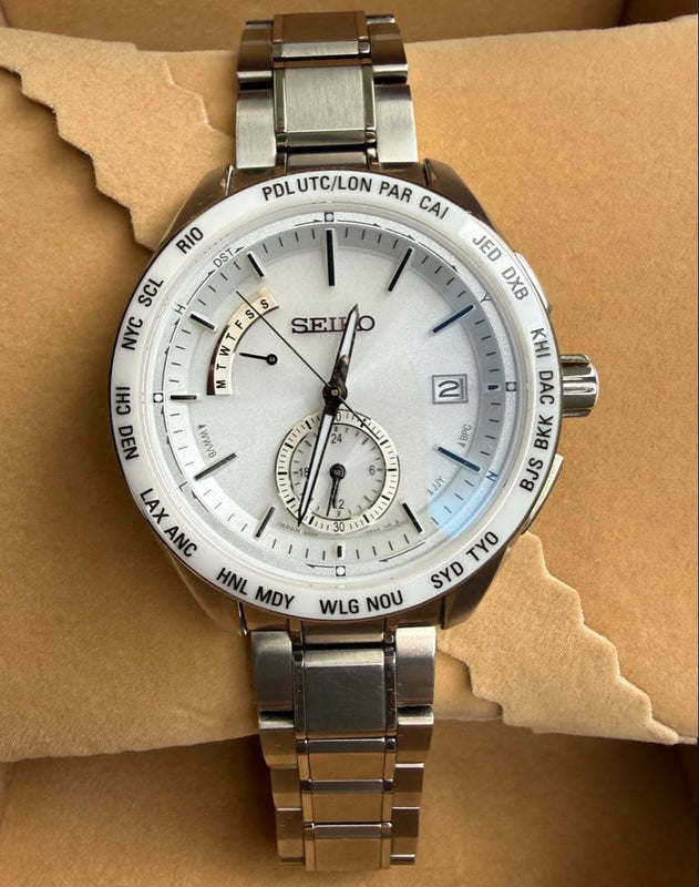 Brightz Solar Radio-Controlled Chronograph White Bezel Watch Time Zone