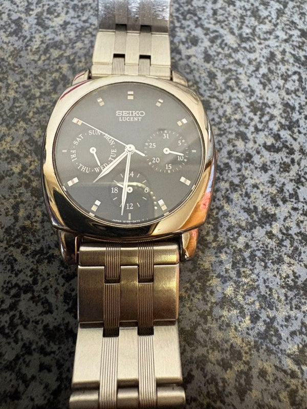 SEIKO LUCENT 5Y89-0B00 Quartz Multifunction Watch Day Date 24 Hour Display 79
