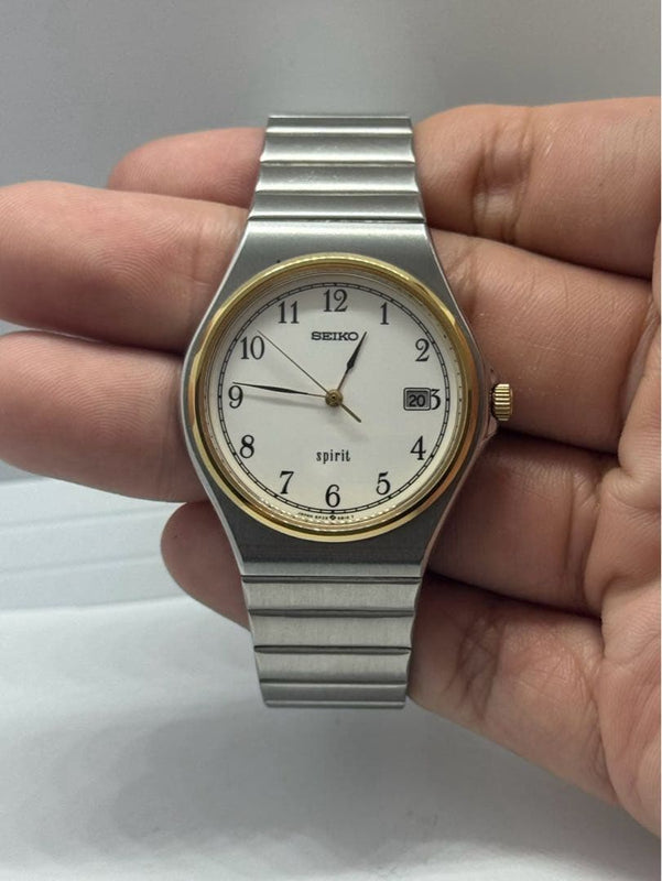 SEIKO Spirit Watch Quartz White Dial Gold Bezel Stainless Steel Band New Battery