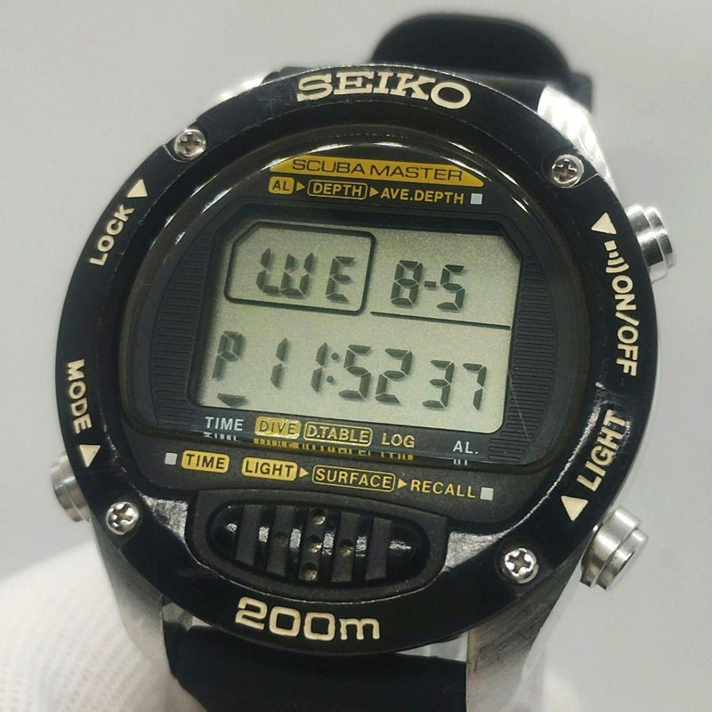 SEIKO Scubamaster M705-5A00 Digital Quartz Watch 39.5mm Black Dial Rubber Mens