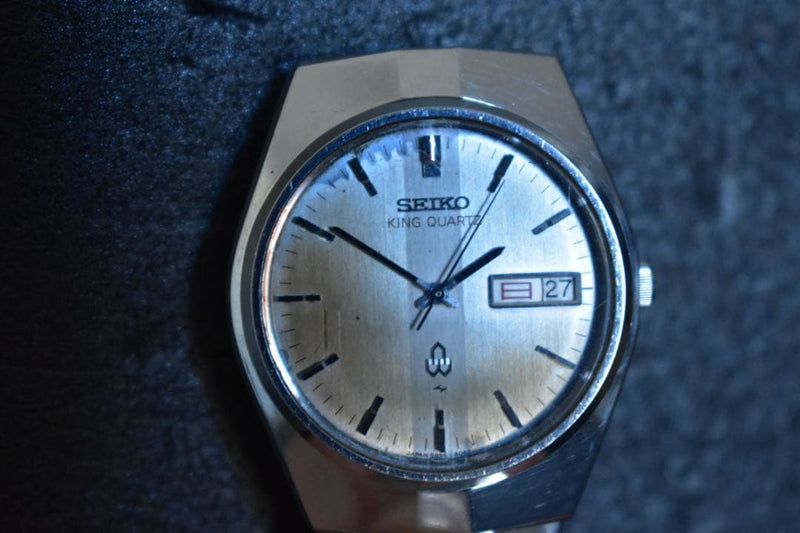 Seiko King Quartz 5856-8060 Blue Dial Day Date Quartz Mens Bracelet Watch