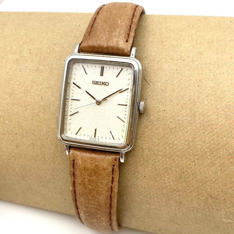 SEIKO Chariot 7N01-0FB0 Quartz Stainless Steel Leather 25.9mm Silver Watch