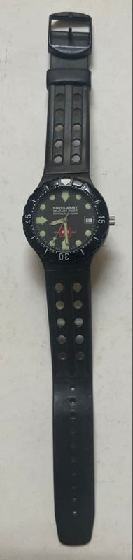 SWISS ARMY A-12.528 Quartz Date Rotating Bezel Resin Rubber 200m WR 1980s Watch