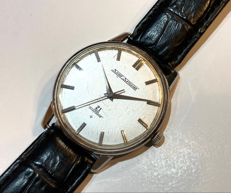 SKYLINER 21 Jewels Manual Wind 1963 Silver Dial Black Band DIASHOCK Watch