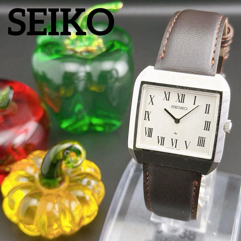 Seiko Tank Chariot 2220-3173 Manual White Rectangular Mens Watch 34.8x31.6mm