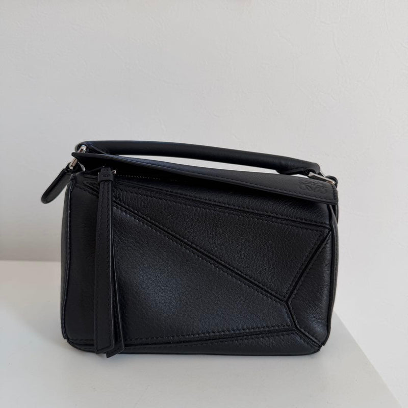 LOEWE Puzzle Bag Mini Black Soft Grained Calfskin 7.1x4.9x3in Shoulder 46.1in