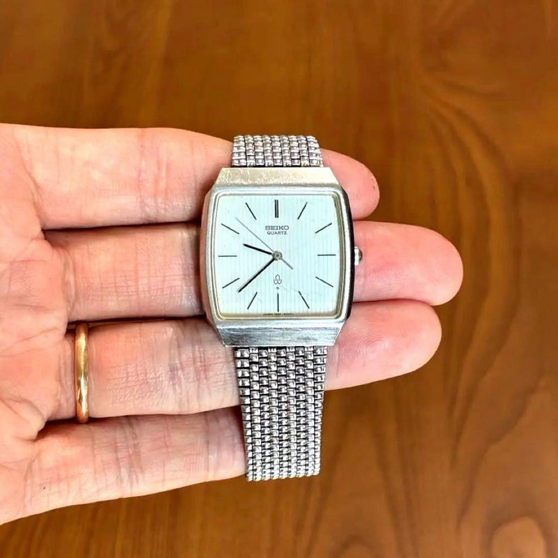 SEIKO EMBLEM 7830-5080 Quartz Rectangular Silver Dial 31.7mm Stainless Mesh
