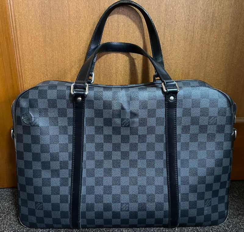 LOUIS VUITTON Damier Graphite Coated Canvas Black A4 Compatible Business Bag