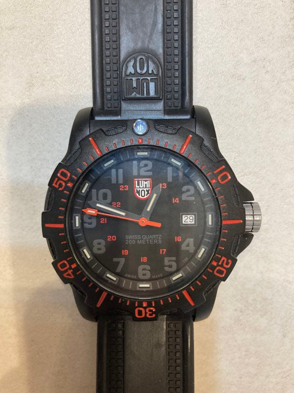 LUMINOX SERIES 8800 Quartz Watch PC Carbon Case 200m Water Resistant Swiss Made