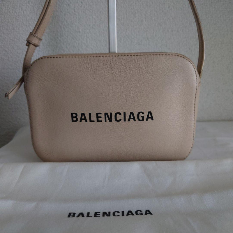 BALENCIAGA 552372 Everyday Camera Bag XS Beige Leather Crossbody 6.7x4.7x2.4in