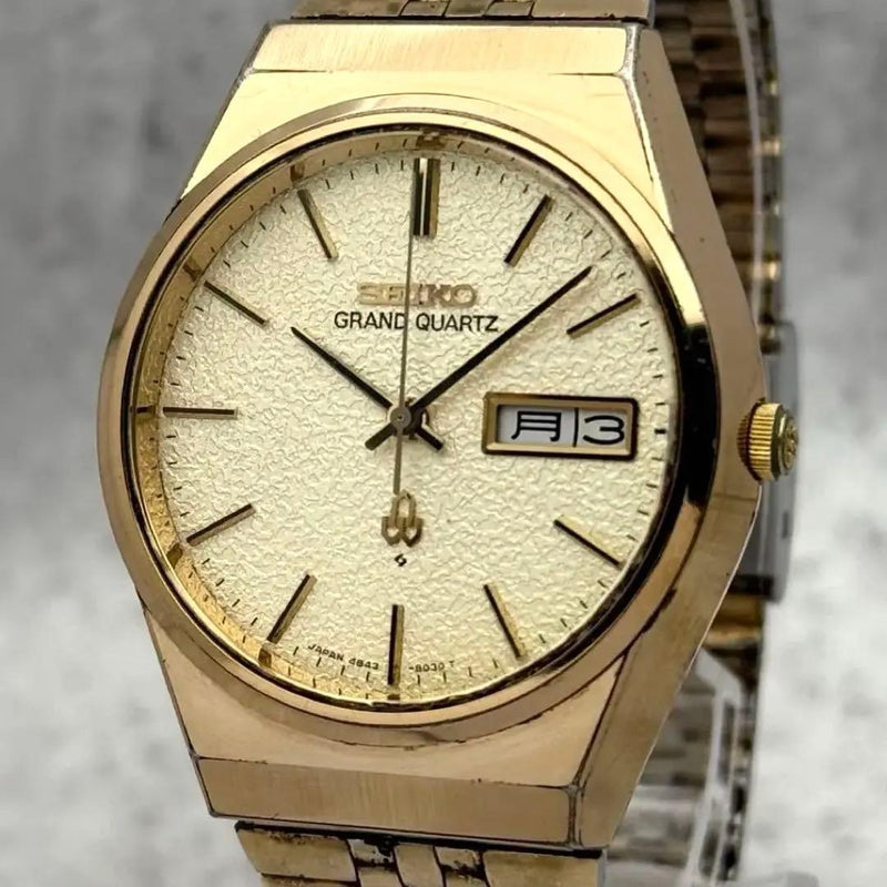 SEIKO Grand Quartz Watch 4843-8030 Quartz 35.5mm Gold Champagne Snow Dial 1977