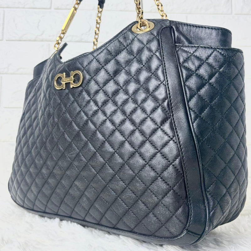 Salvatore Ferragamo Gancini Quilted AB-21E105 Leather Handbag Black 33x27x13cm