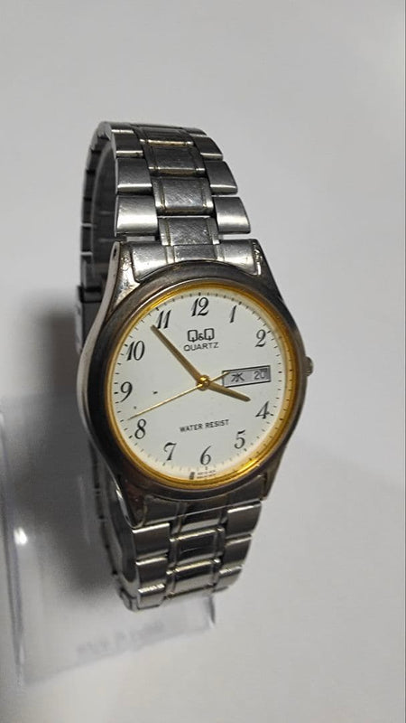 Q&QbyCitizen Mens Quartz Watch 35.7mm Arabic Day-Date Stainless Steel Back