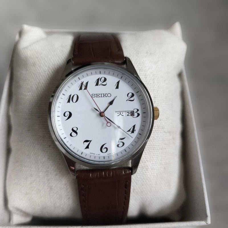 SEIKO Mens Solar Quartz Watch SS White Dial Brown Leather 10 ATM Date Day