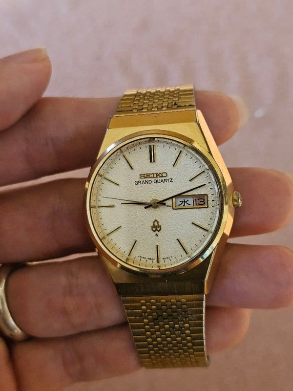 SEIKO GRAND 4843-8100 Quartz 36mm Day-Date Snow Dial Diamond Dust Watch