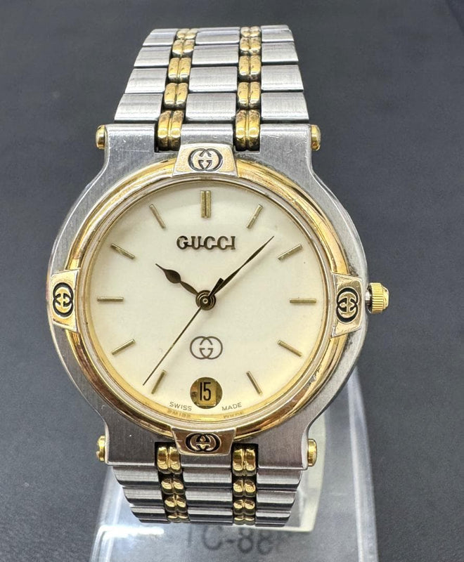 Gucci 9000M 32mm Two-Tone Silver Gold Case Swiss Quartz Watch Date Display