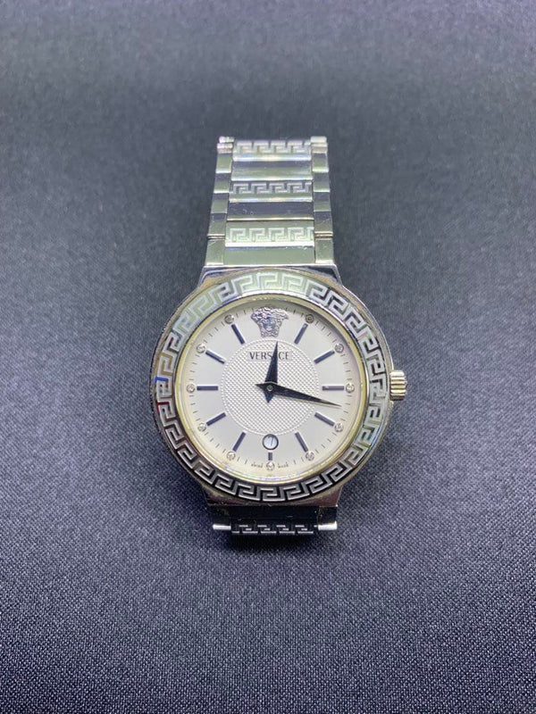 VERSACE Watch Quartz 11 Diamonds 30m Water Resistant Calendar 6.5-6.7in Wrist