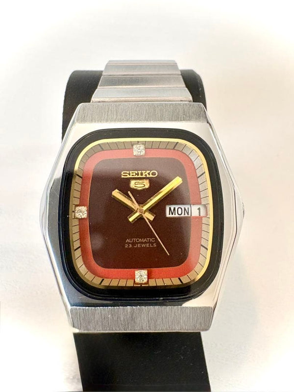 Seiko 5 Automatic 23J Day Date TV Square Watch Brown Red Dial Stainless Steel