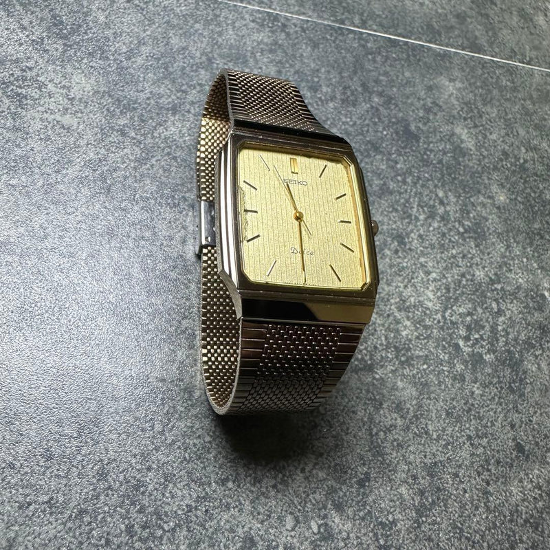 Dolce 9531-5160 Quartz Tungsten Carbide Gold Dial Mesh Band Square Watch