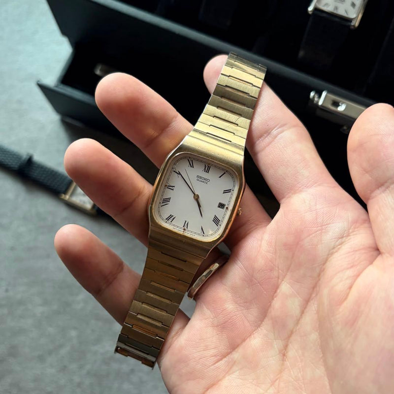 Seiko 1997 Tank Quartz Gold 36x28mm White Roman Dial Integrated Bracelet Watch