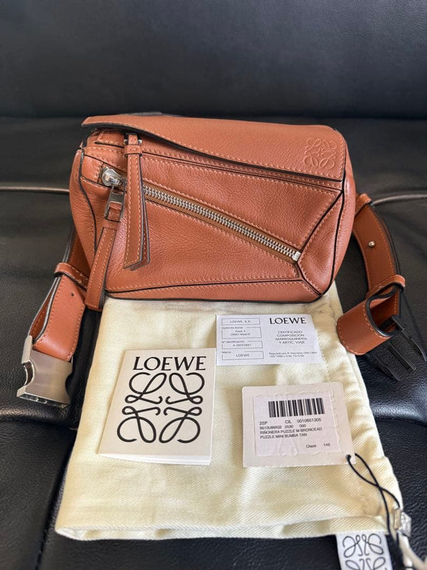 Loewe Puzzle Bum Bag Mini B510U89X02 Calfskin Tan 17.5x12x7cm Shoulder Bag