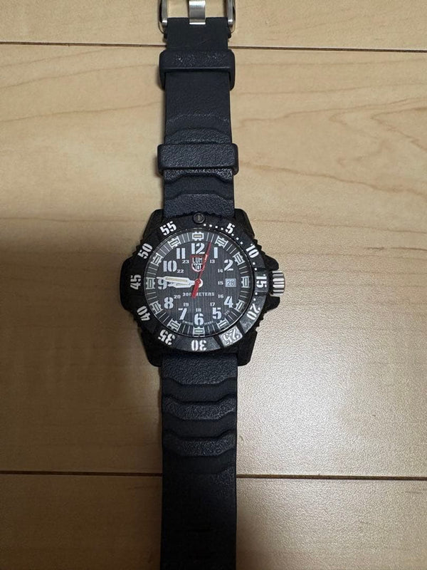 Luminox Master Carbon Seal 3801.L Black Quartz Watch 3800 Series 46mm 300m