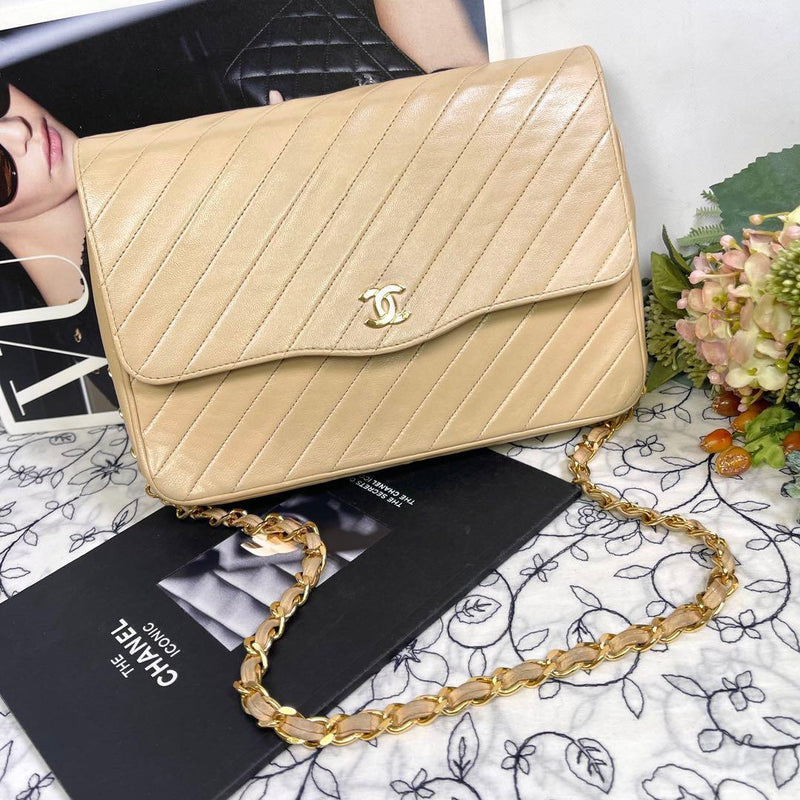 CHANEL Matelasse Lambskin Chain Shoulder Bag Beige H22 W15 D5cm Chain 98cm