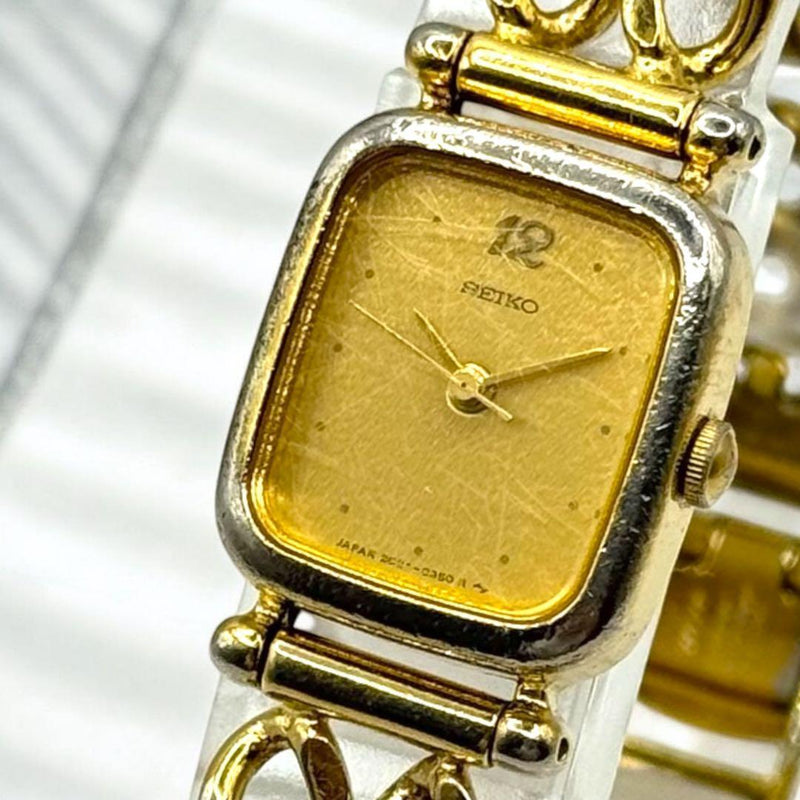 2C21-5360 Ladies Quartz Watch 17.9mm Gold Tone Gold Dial Chain Bracelet