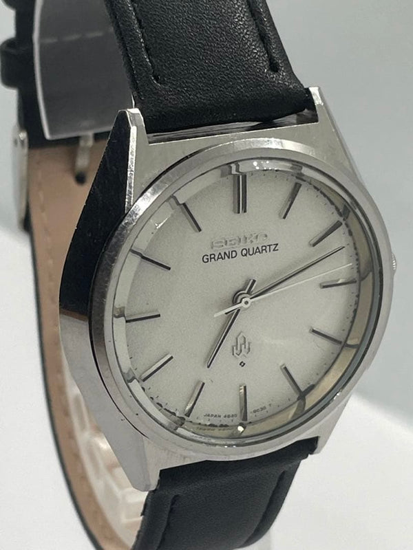 SEIKO GRAND QUARTZ Mens Quartz Watch Silver Case Silver Dial Black Leather Band