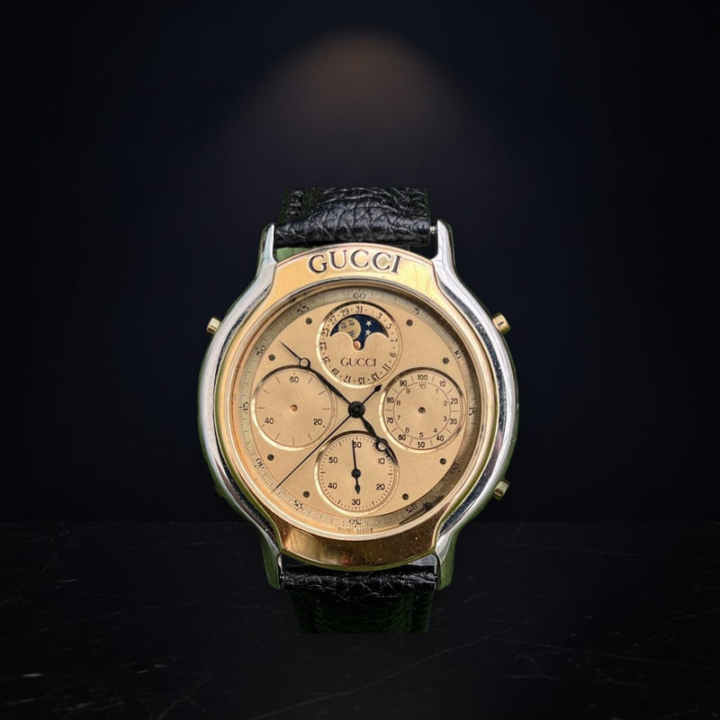 Gucci 8300 Chronograph Mens Moonphase Quartz Watch