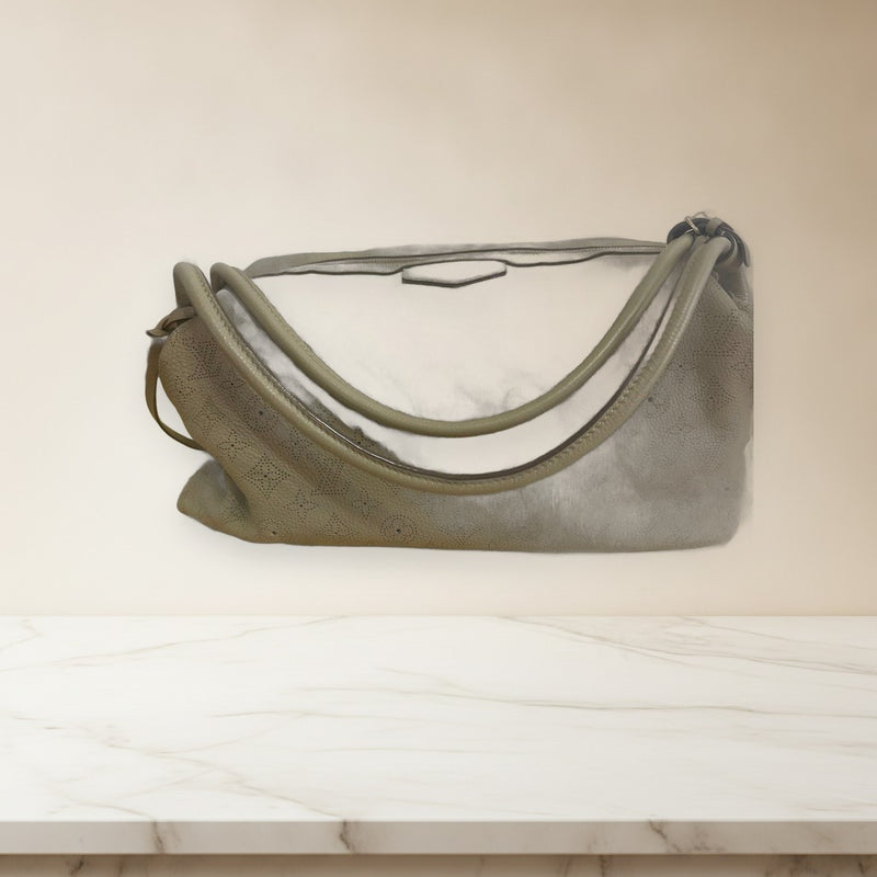 Louis Vuitton Mahina Mm Handbag Shoulder Bag Calfskin Beige