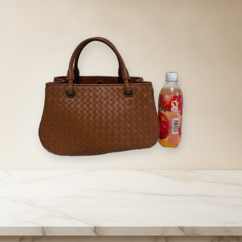 Bottega Veneta Intrecciato Handbag Brown Leather Magnetic Closure