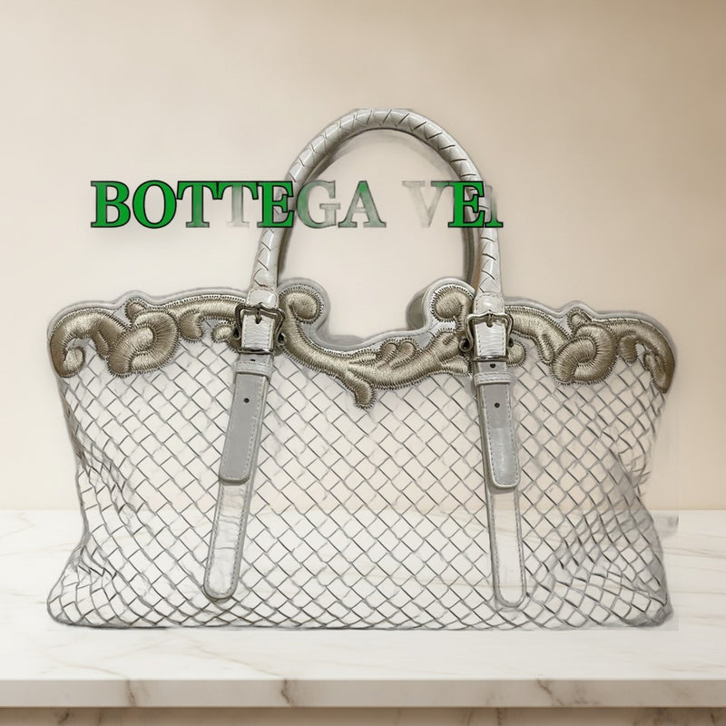 Bottega Veneta Intrecciato Handbag Leather White