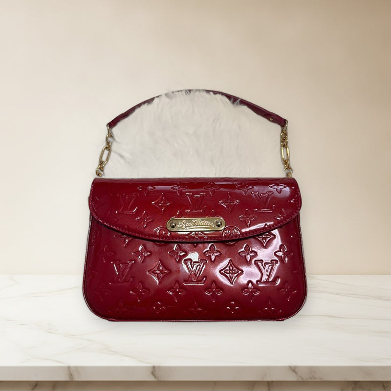 Louis Vuitton Vernis Rodeo Drive Shoulder Bag Handbag Enamel Red