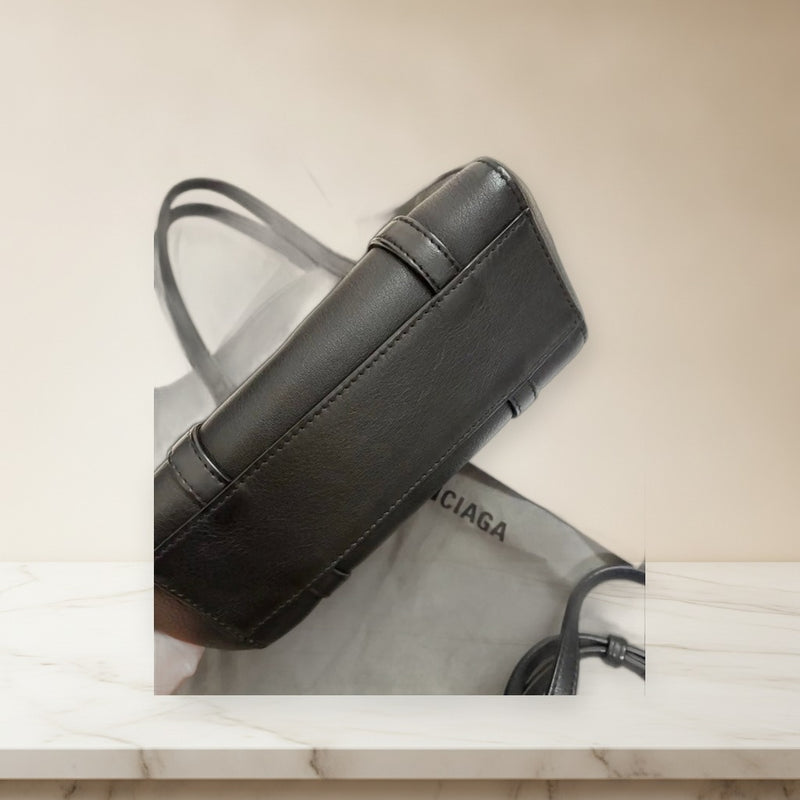 Balenciaga Everyday Xxs Tote Shoulder Bag