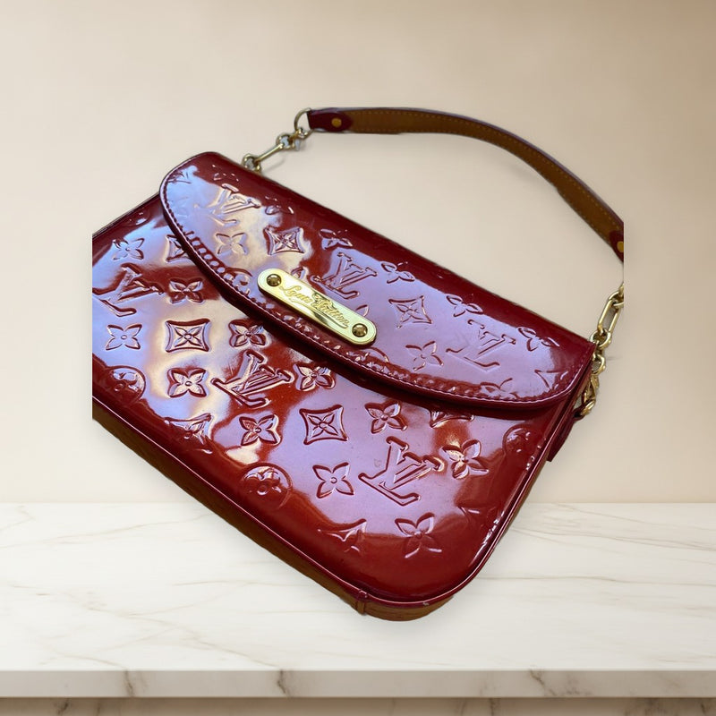 Louis Vuitton Vernis Handbag Clutch Shoulder Bag Red Enamel Patent Leather