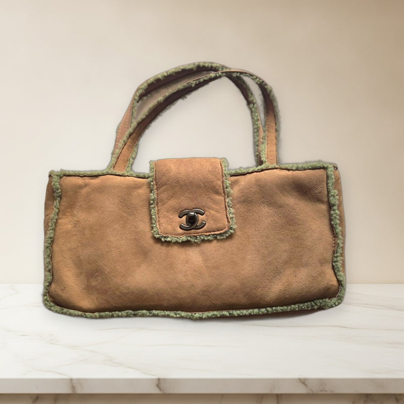 Chanel Shearling Turnlock Handbag Shoulder Bag Sheepskin Beige Emerald Green