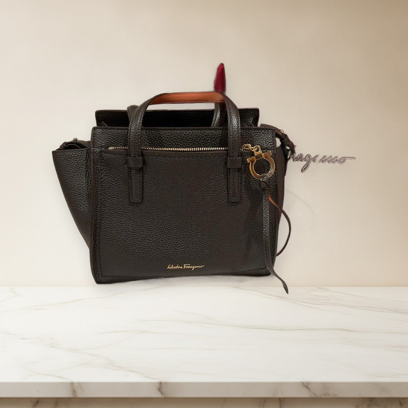 Salvatore Ferragamo Amy Handbag Leather Shoulder Bag Tote Black